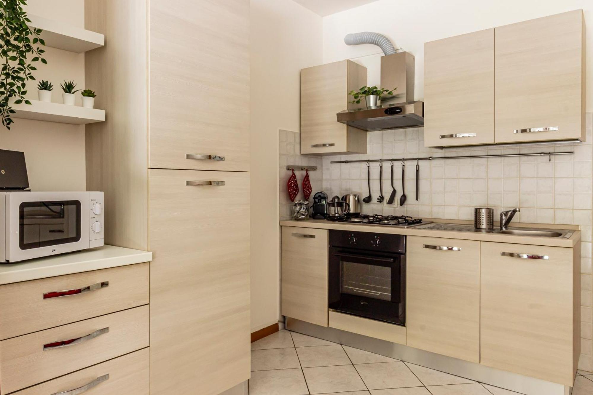 Apartamento Private Garden & Garage - Self Check-In & Remote Access Como Exterior foto